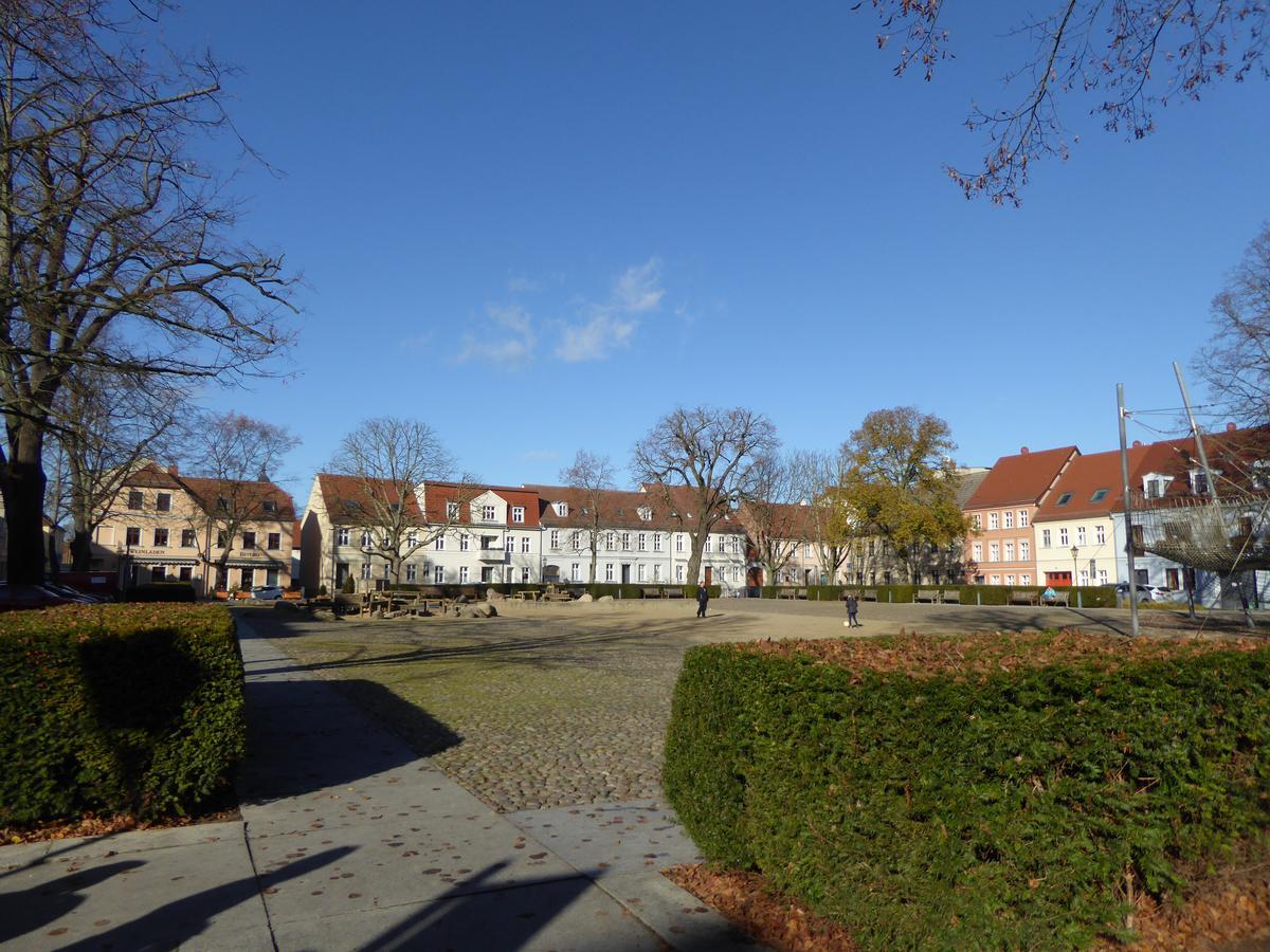 B&B Fiddler'S Inn Neuruppin Esterno foto