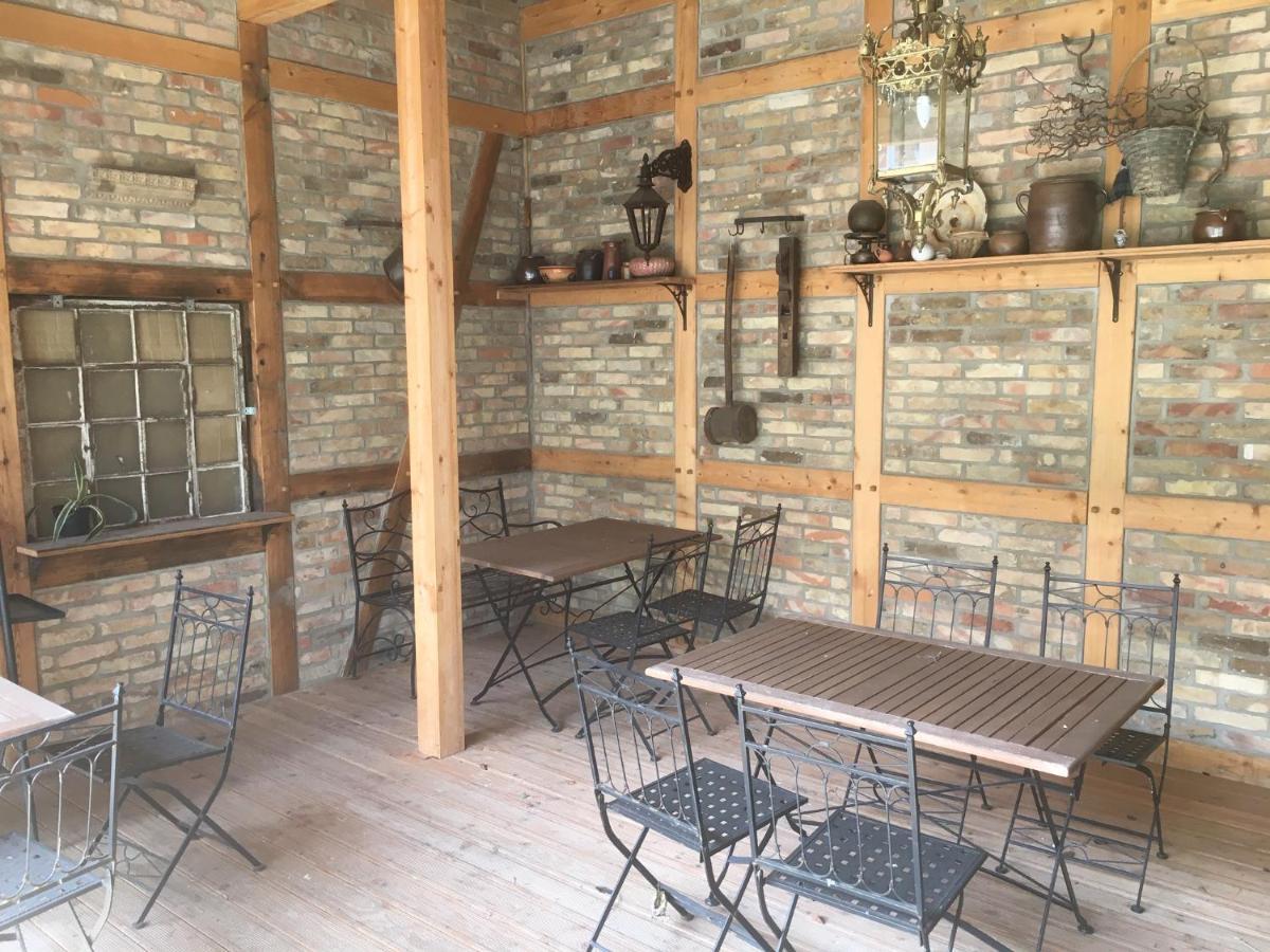 B&B Fiddler'S Inn Neuruppin Esterno foto